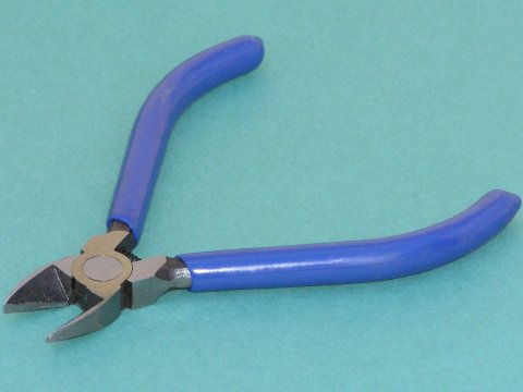 Mini wire cutters
